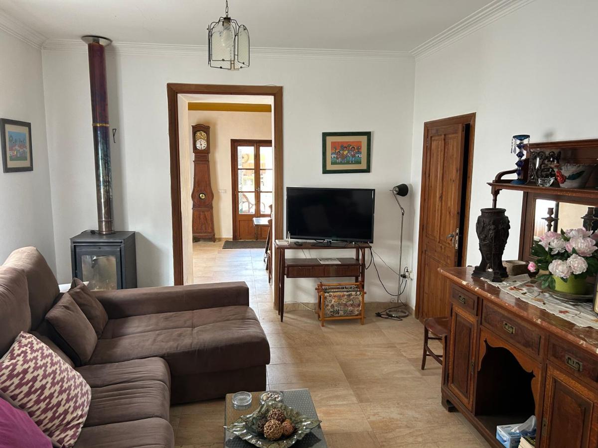 Casa Padrina Burballa มาเรียเดอลาซาลุต ภายนอก รูปภาพ