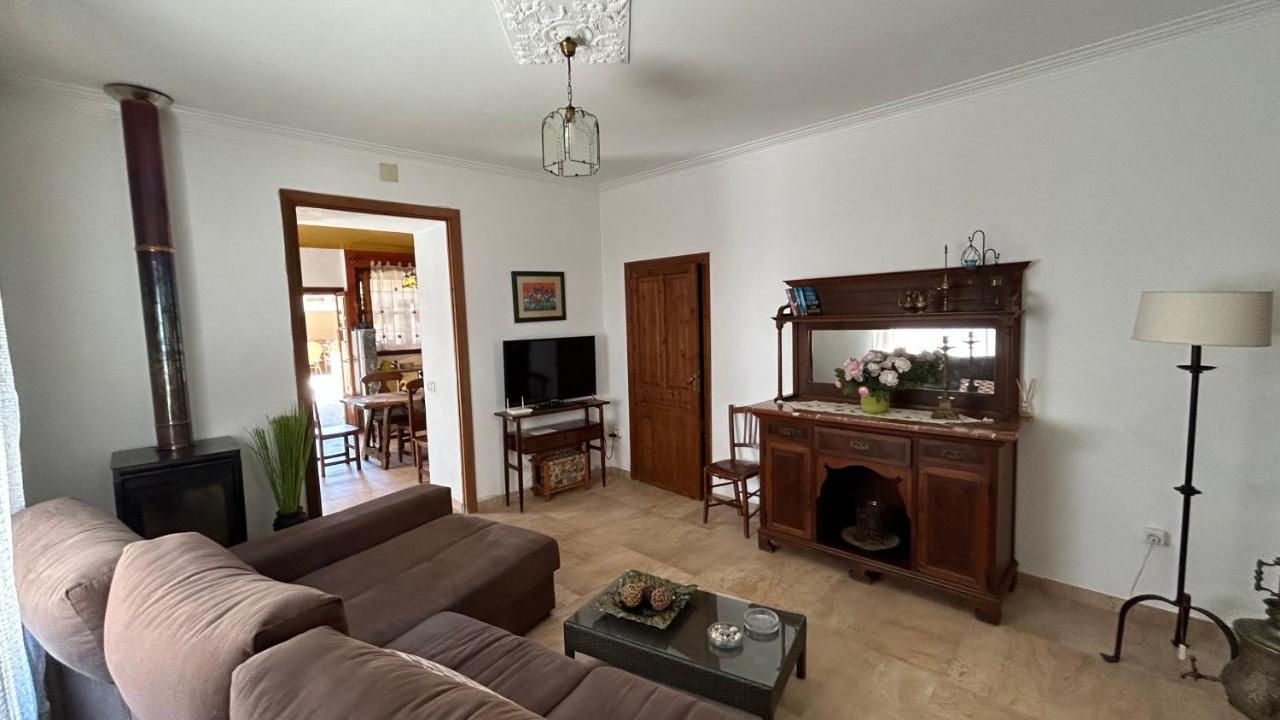 Casa Padrina Burballa มาเรียเดอลาซาลุต ภายนอก รูปภาพ
